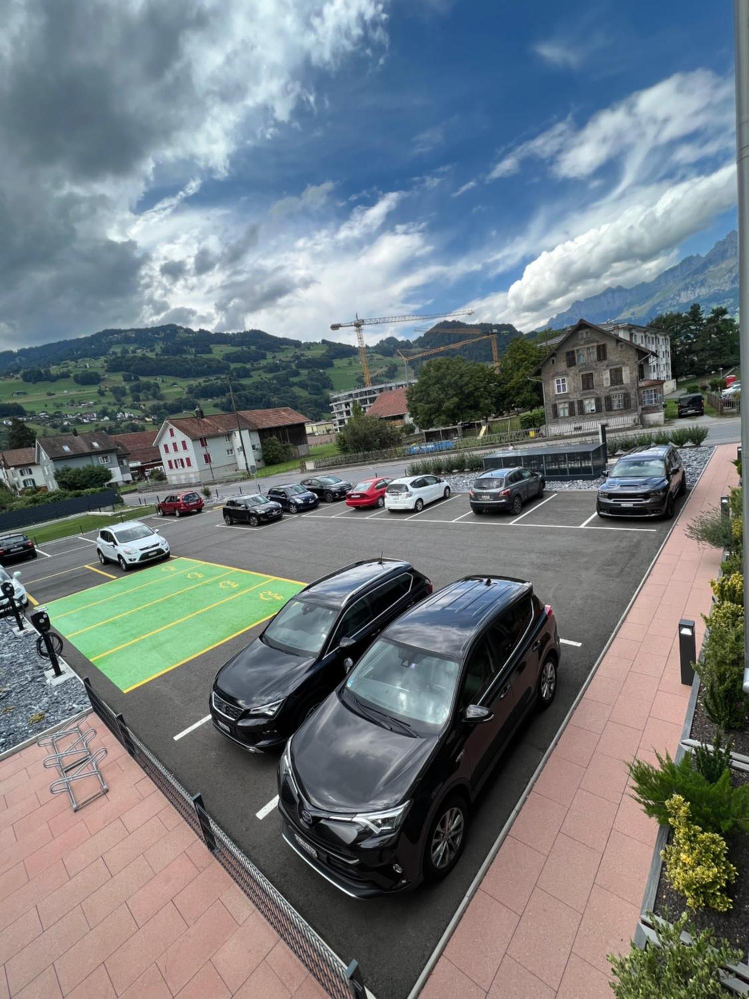 Waz Wohnen Auf Zeit - Flumsアパートメント エクステリア 写真